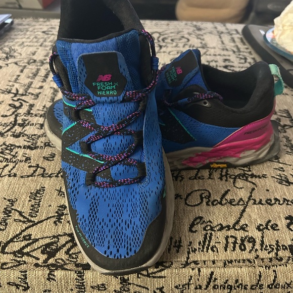 New Balance Fresh Foam Hierro - Picture 6 of 9